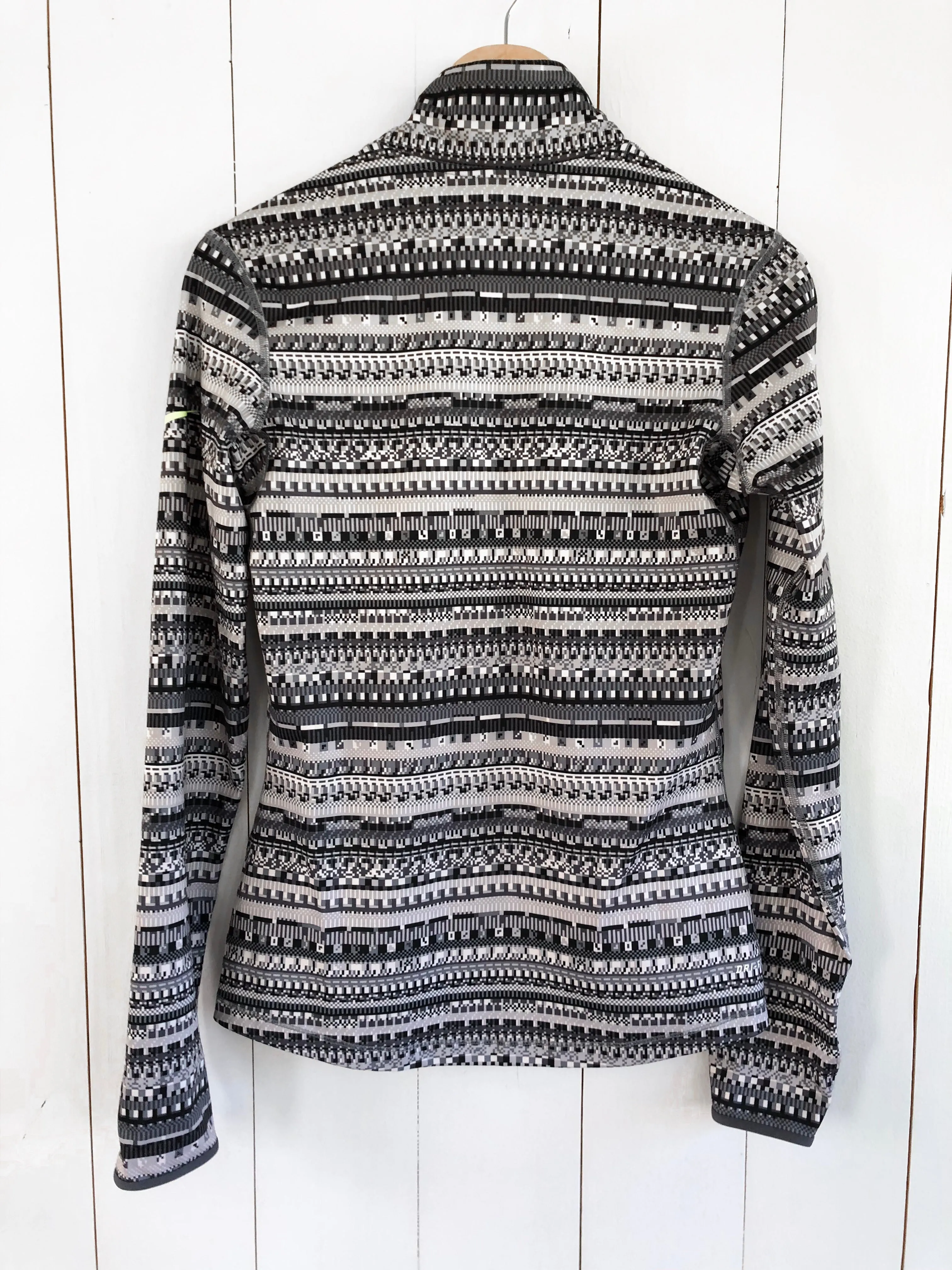 Nike Dri-Fit Pattern Fleece Pullover - M