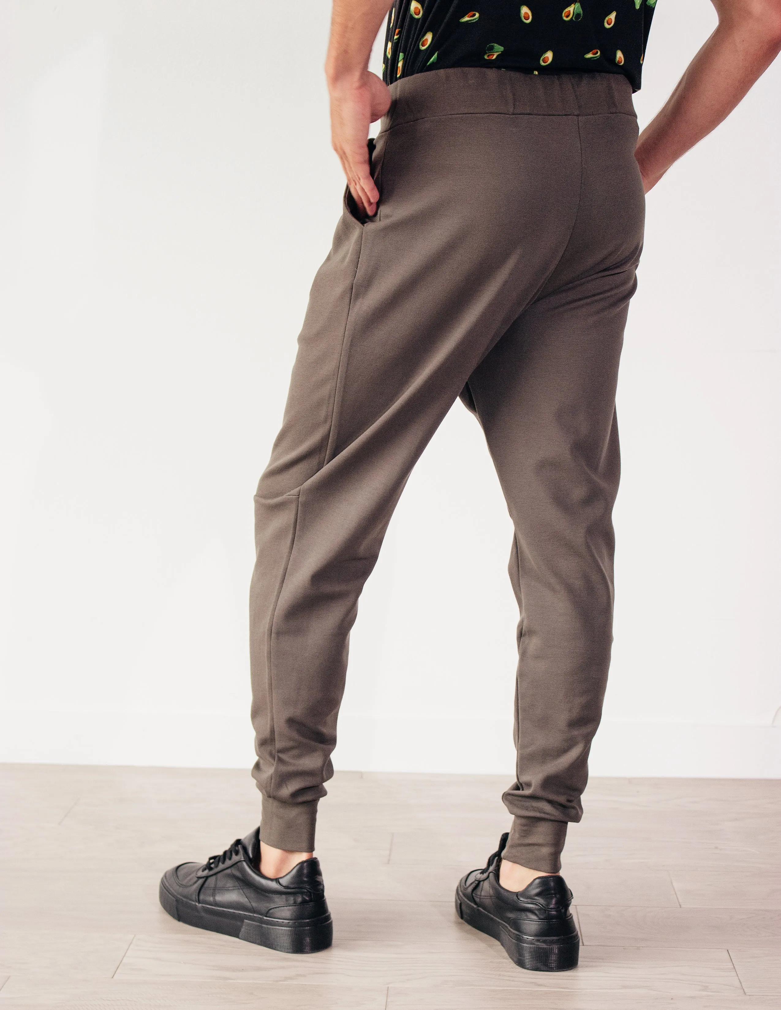 SLICK JOGGERS- OLIVE