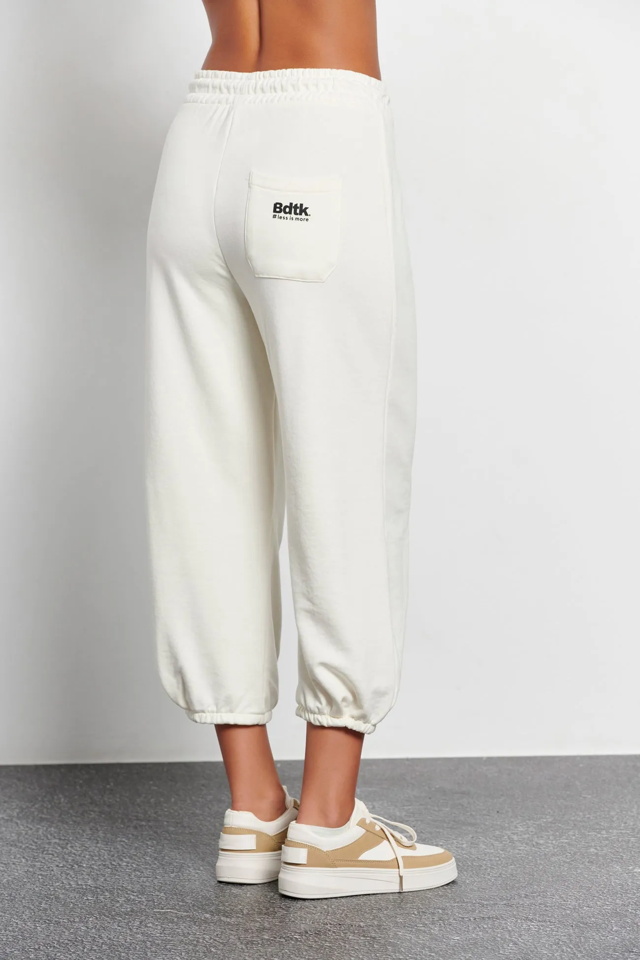Women hareem joggers 7/8 Lessismore